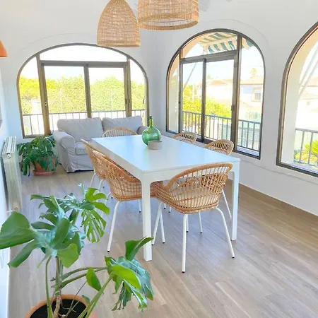 Villa Mediterranea Con Piscina Privada