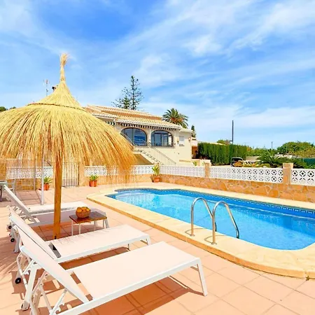 Villa Mediterranea Con Piscina Privada